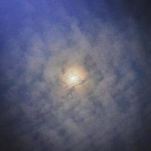 刘海瑞和苏晴送手机
